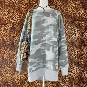 Camo crewneck